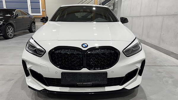 BMW M135i xDrive F40 Performance Foto 6