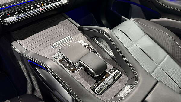Mercedes GLE 400d 4Matic Aut. AMG Line Diamantweiß Foto 29