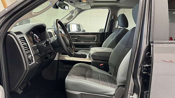 Dodge Ram 1500 5,7 V8 Hemi Classic Crew Cab Foto 12