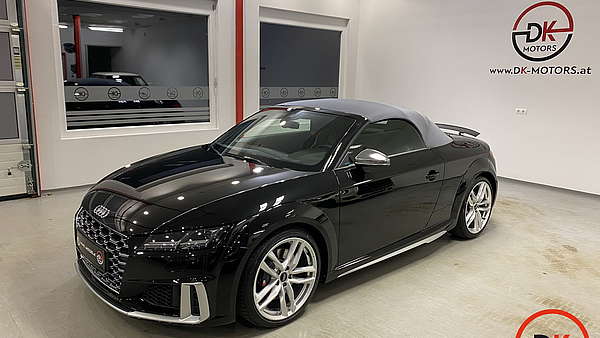 Audi TTS Roadster S-Tronic Foto 12