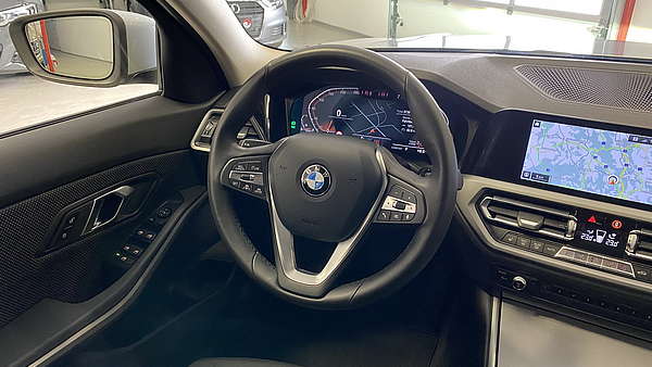 BMW 320i xDrive Automatik (G20) Foto 16