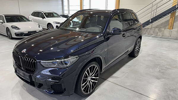 BMW X5 30d xDrive G05 M-Sport Carbon Schwarz 2022 Foto 5