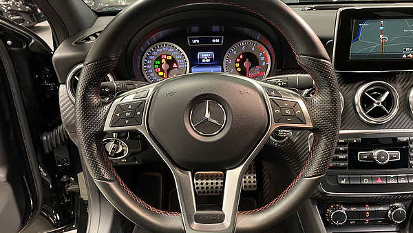 Mercedes A180 AMG Autm. Foto 19