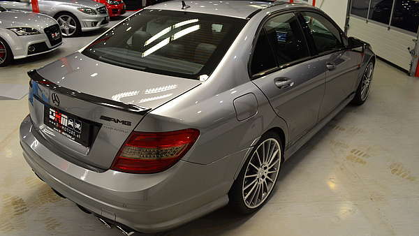 Mercedes C63 Limo grau Foto 5