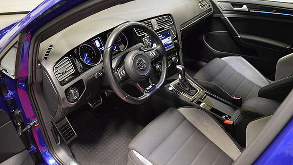 VW Golf 7R DSG blau Foto 10