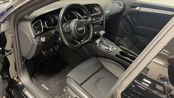 Audi A5 SB 2.0 TDI Quattro 2016 schwarz Foto 12