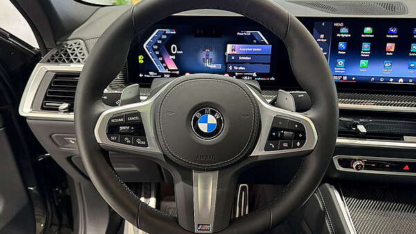 BMW X6 40d xDrive M-Paket Manhattan G06 Foto 38