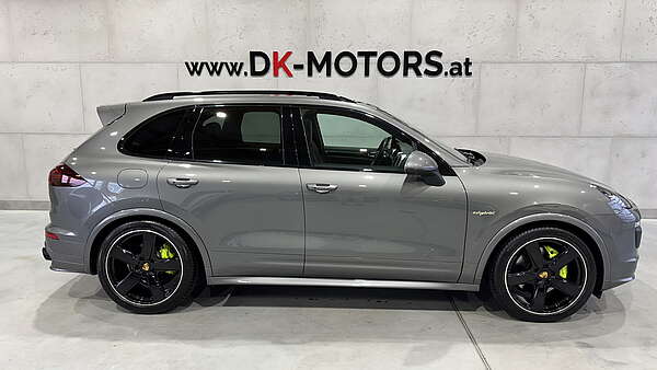 Porsche Cayenne S II FL eHybrid Meteorgrau Foto 0