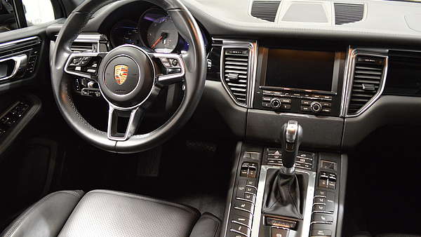 Porsche Macan S Diesel DSG schwarz Foto 14