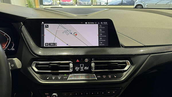 BMW 120d xDrive (F40) Automatik M-Paket Foto 23