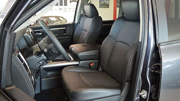 Dodge Ram 1500 Sport Crew Cab Long Bed Foto 6