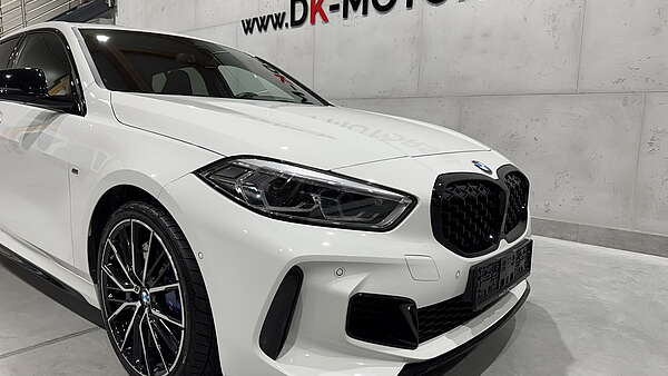 BMW M135i xDrive F40 Performance Foto 10