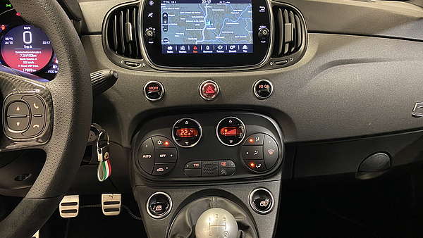 Abarth 695 70° Anniversario Foto 26