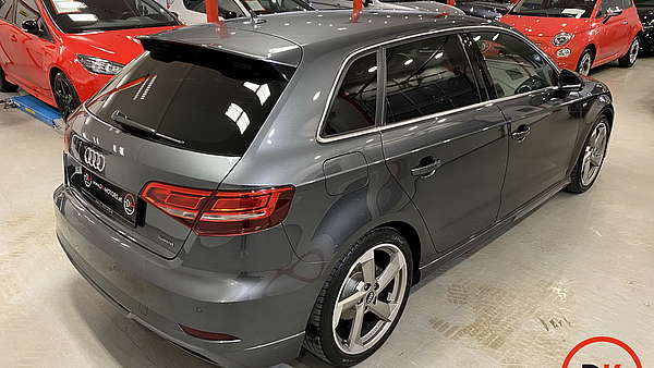 Audi A3 SB Sport Quattro 2.0 TDI Facelift S-Line Foto 12