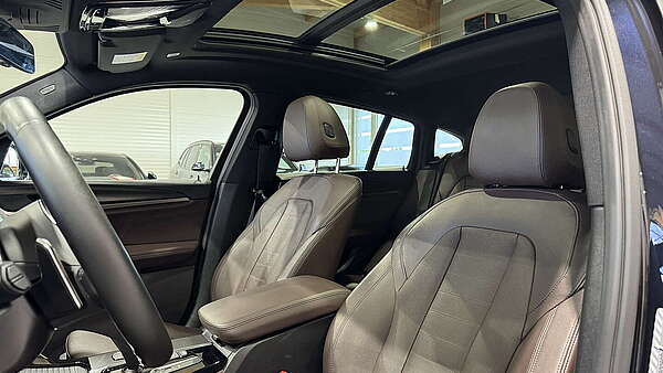 BMW X4 20d xDrive M-Sport X Foto 13