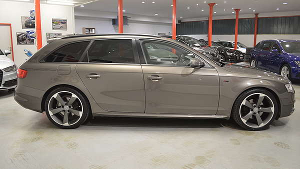 Audi A4 Avant 2.0 TDI Automatik S-Line 2013 Foto 4