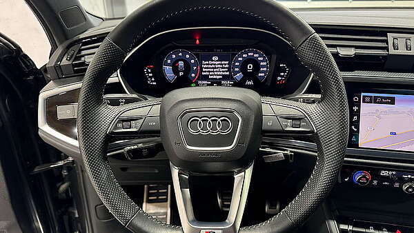 Audi Q3 40 TFSI Quattro S-Tronic S-Line Daytona Grau Foto 23