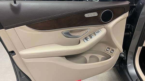 Mercedes GLC 250d 4Matic Coupe Aut. AMG Line Foto 15