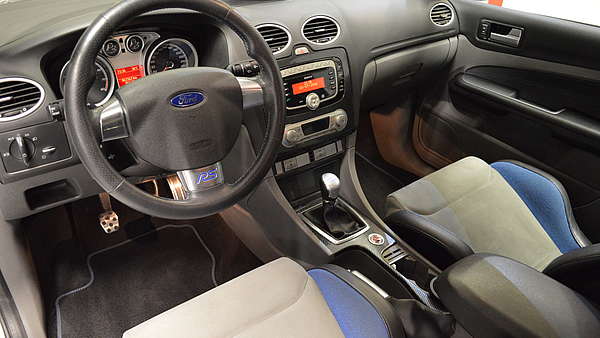 Ford Focus RS MK2 weiß Foto 11