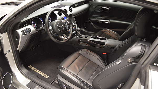 Ford Mustang Fastback 2.3 Eco Boost Foto 10