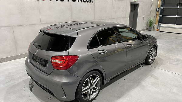 Mercedes A45 AMG Performance 2015er Foto 2