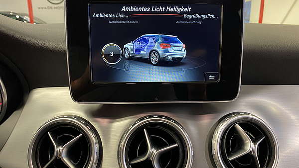 Mercedes GLA 180d Autom. AMG Line Foto 22