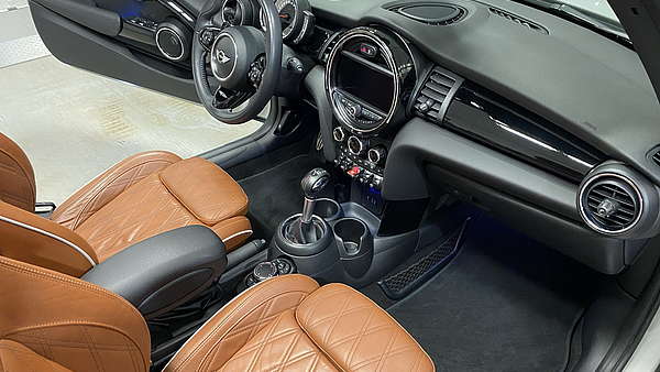 Mini John Cooper Works Cabrio Autm. Foto 21