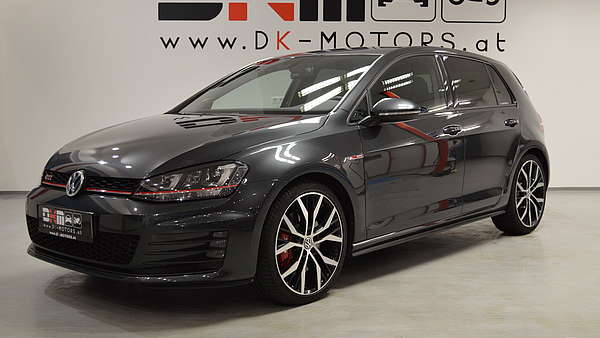 VW Golf 7 GTI Performance grau Foto 1