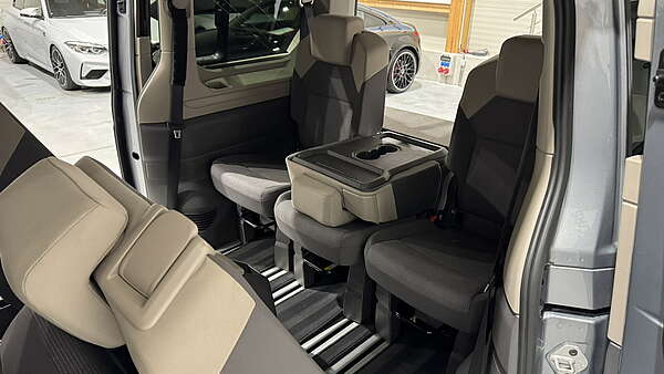 VW T7 Multivan 1,4 TSI Eco eHybrid 7 Sitzer KR Foto 27