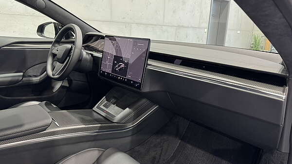 Tesla Model S Plaid (1020 PS) Foto 19