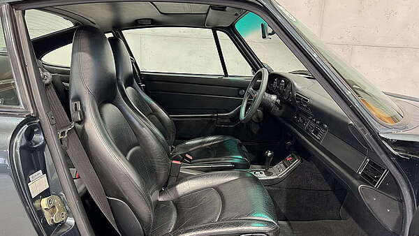 Porsche 911 993 Carrera C2 Coupe Foto 15