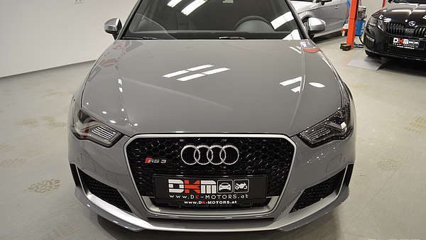 Audi RS3 Sportback 8V grau Foto 7