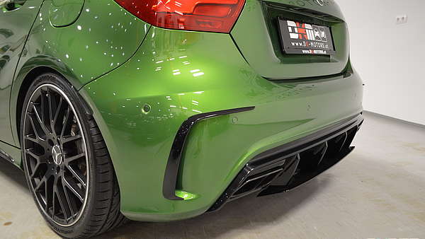 Mercedes A45 AMG Performance Facelift Foto 11