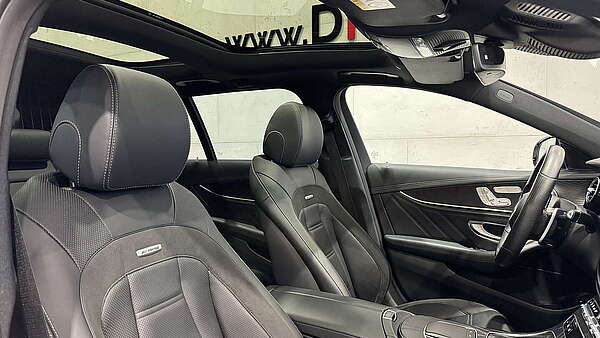 Mercedes E53 AMG T-Modell 4 Matic + Foto 25