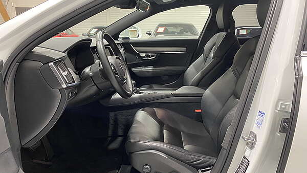 Volvo V90 D3 AWD Momentum Aut. Foto 9