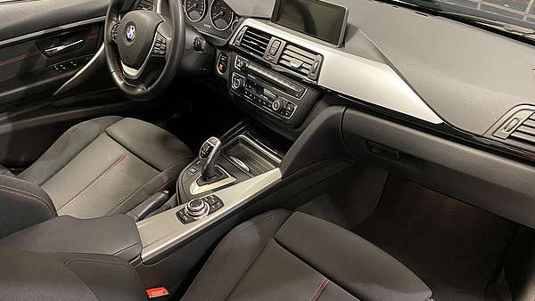 BMW 328i F30 Sport Line Automatik Foto 12