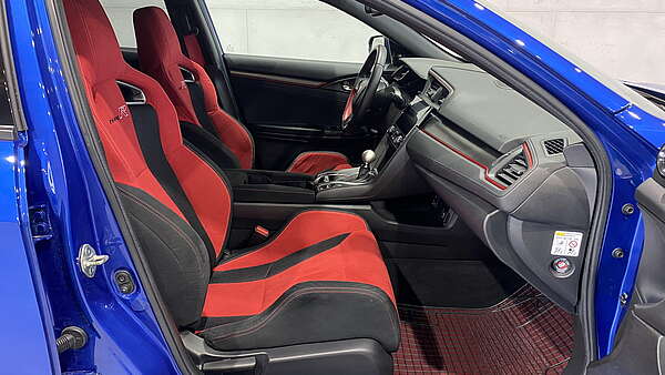 Honda Civic 2.0 VTEC Turbo Type-R GT blau Foto 17