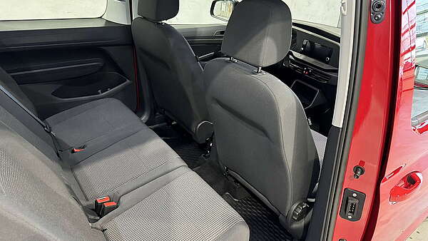 VW Caddy Maxi 2.0 TDI 4Motion 2021 Foto 17