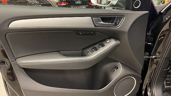 Audi SQ5 3.0 TDI Quattro Foto 18