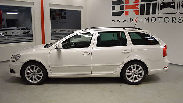 Skoda Octavia Kombi RS TSI Foto 2