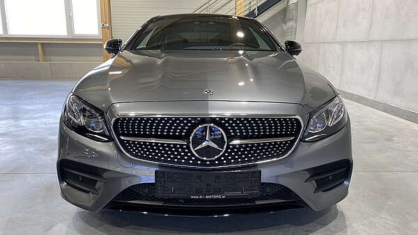 Mercedes E450 4Matic Coupe AMG Line Foto 3