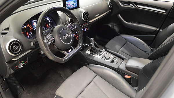 Audi A3 Sportback Sport Quattro S-Tronic 2.0 TDI Foto 9