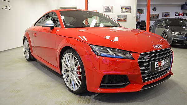 Audi TTS S-Tronic rot Foto 6