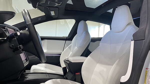 Tesla Model S 75 D (mit Batterie) Foto 11