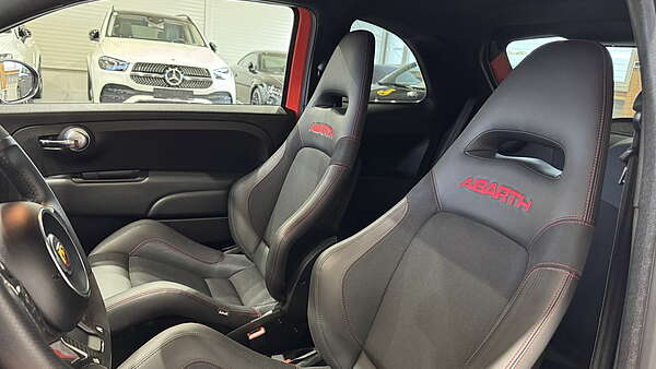 Abarth 695 Competizione 2023 Foto 13