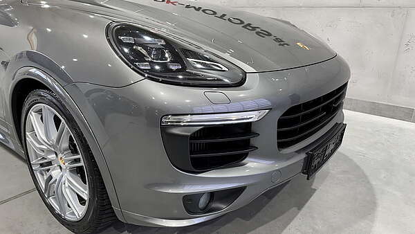 Porsche Cayenne II FL 3.0 Diesel Sport Design Foto 12