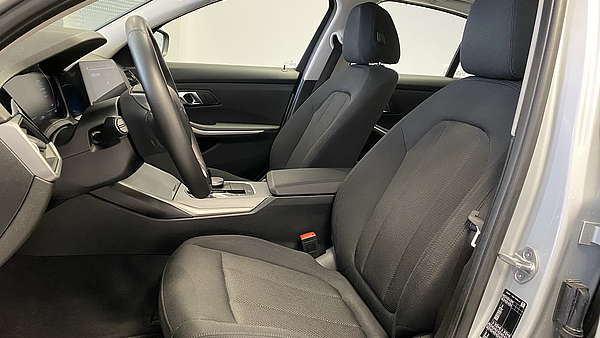 BMW 320i xDrive Automatik (G20) Foto 12