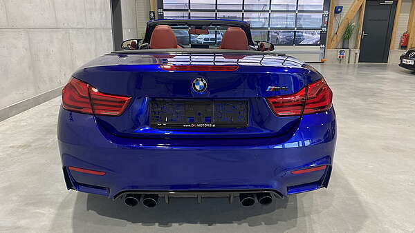 BMW M4 Cabrio LCI DKG Competition Foto 3