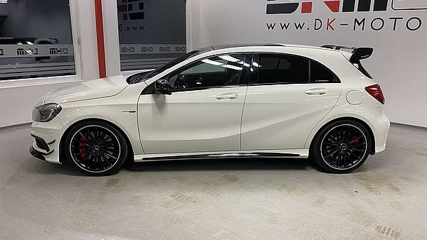 Mercedes A45 AMG 4Matic Turbo Performance Foto 1