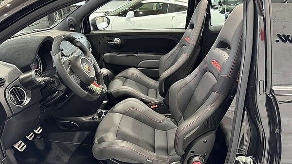Abarth 695C Competizione 2023 Foto 22
